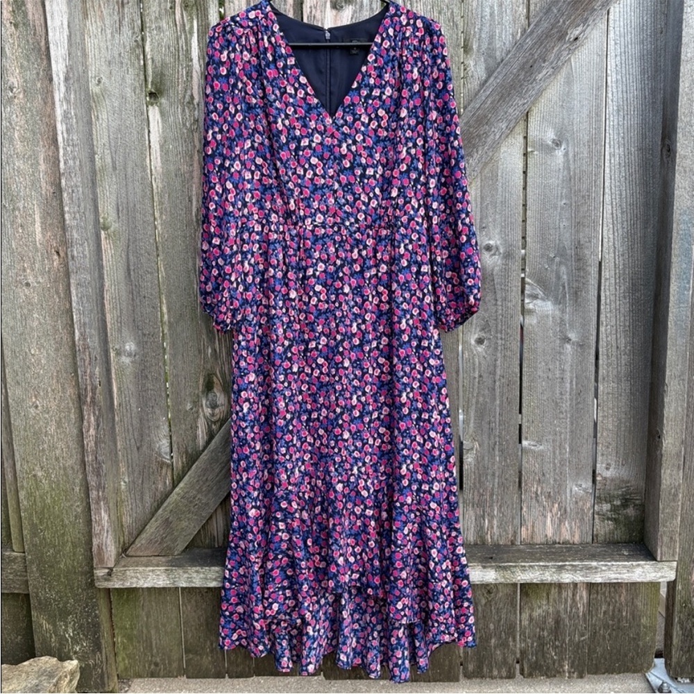 EUC J. Crew Ramea Floral Crepe Dress
Size 6 - Picture 3 of 12
